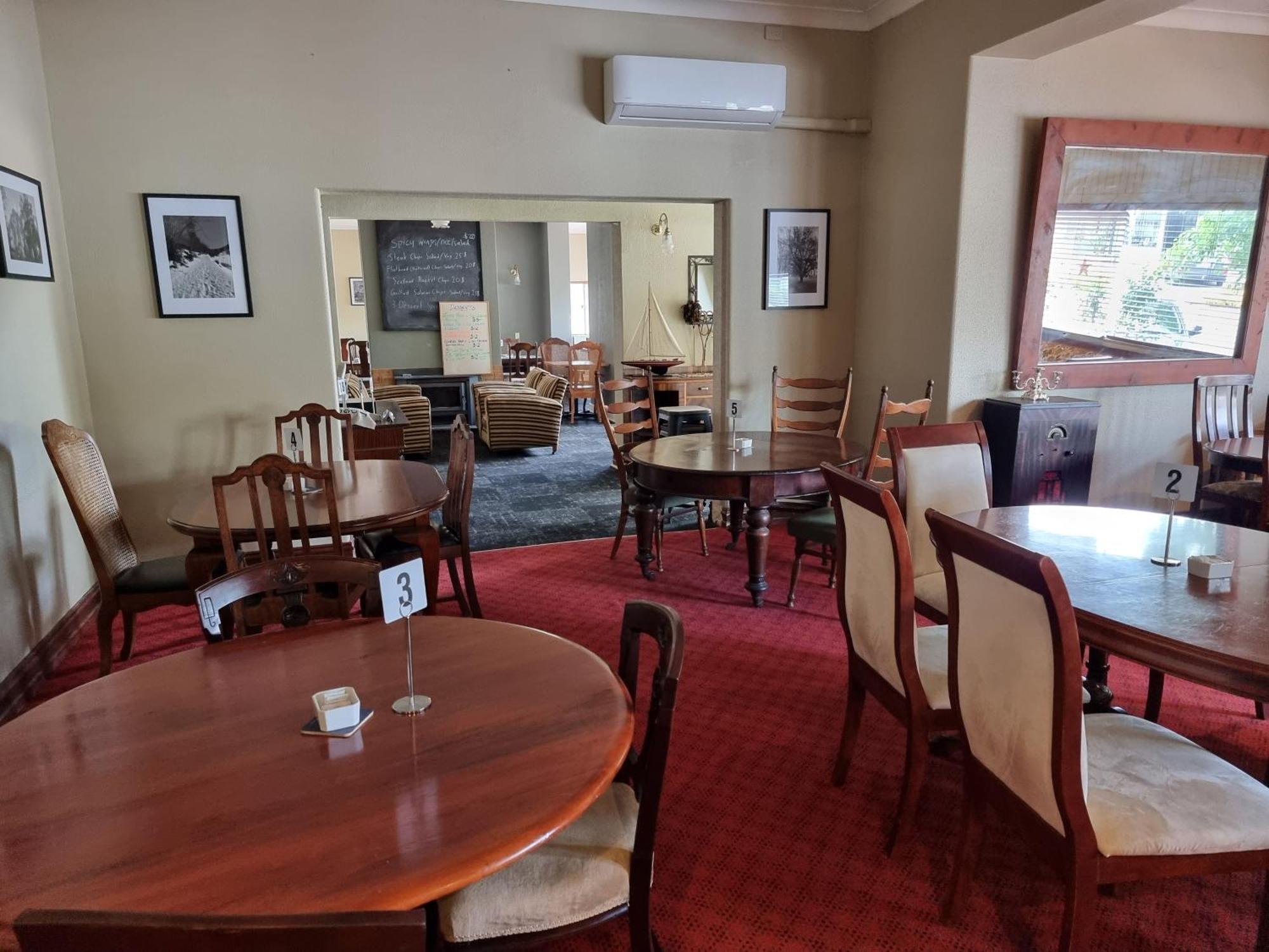 Myrtleford Hotel Eksteriør bilde